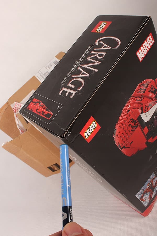 Lego Super Heroes Carnage set, 546 pieces ((((dented box))))