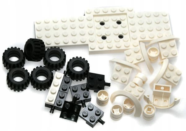 LEGO white chassis, mudguards 52037, 50745 mixed wheels