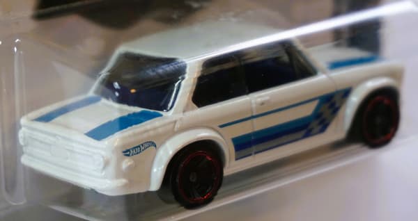HOT WHEELS BMW 2002 UNIQUE 2015 NEW SPRING-DRIVEN TOY CAR