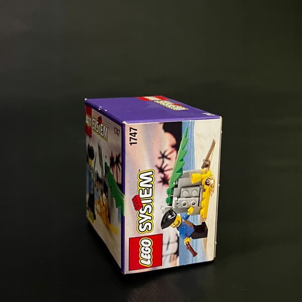 1747 LEGO Pirate and Treasure