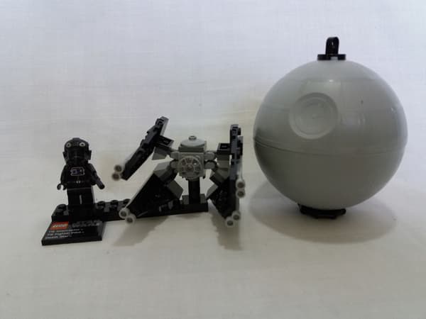 LEGO 9676 TIE Interceptor & Death Star