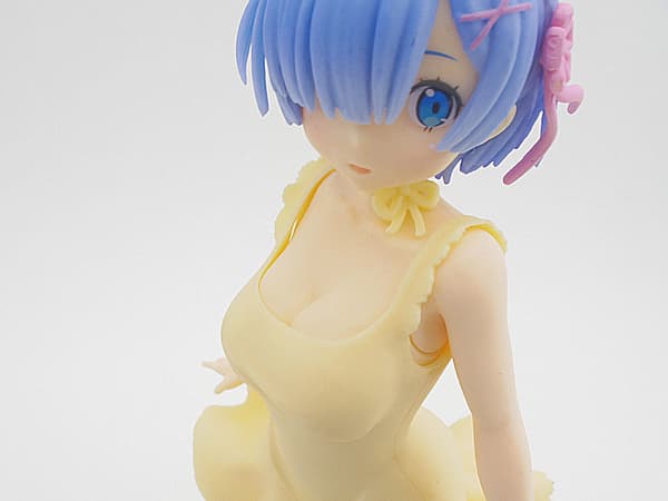 Re:Zero Rem Yellow Sapphire ANIME FIGURINE by SEGA