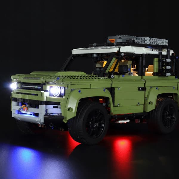 Lego Technic Land Rover Defender SUV 42110 ((((dented box))))