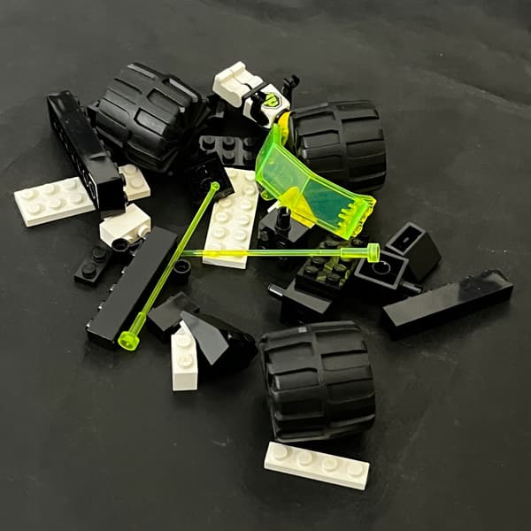 6851 LEGO Three-Wheeled Space Vehicle