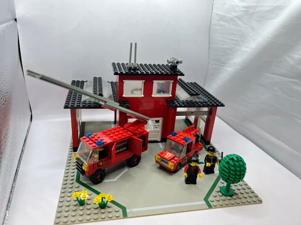 LEGO 6382 Town Fire Station