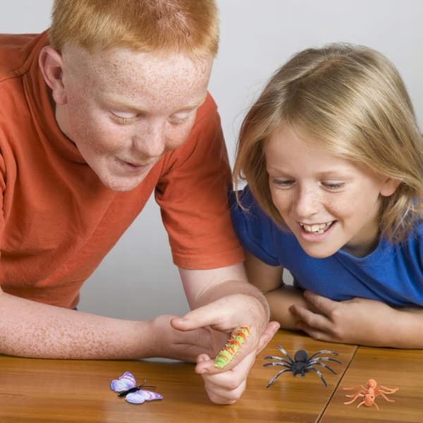 INSECT FIGURINES, WORMS AND INSECTS – 50-PIECE RUBBER SET