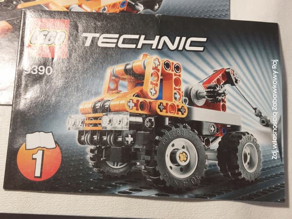 LEGO 9390 Mini Tow Truck
