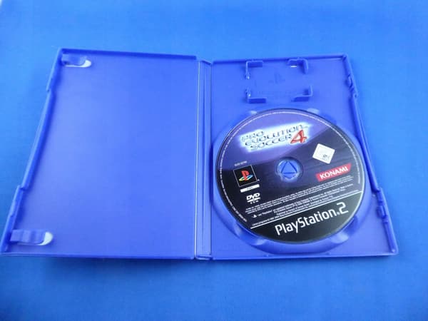 PES PRO EVOLUTION SOCCER 4 disc – very good+ condition – PS2