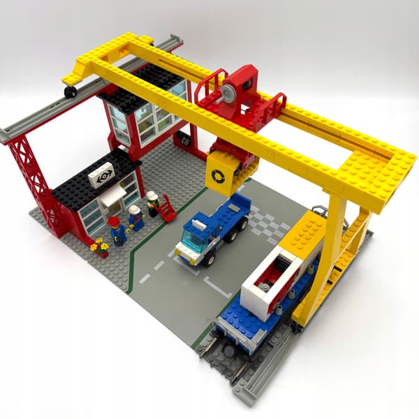 Lego Train 9v 4555 – Cargo Station