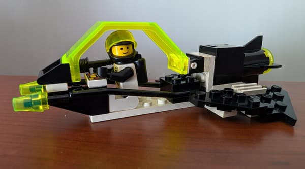 Lego 6832 Blacktron Star Rider