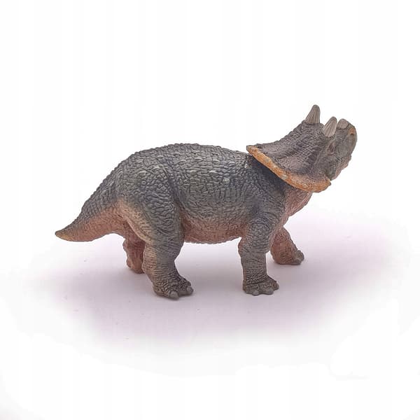 PAPO TRICERATOPS DINOSAUR FIGURINE (YOUNG)