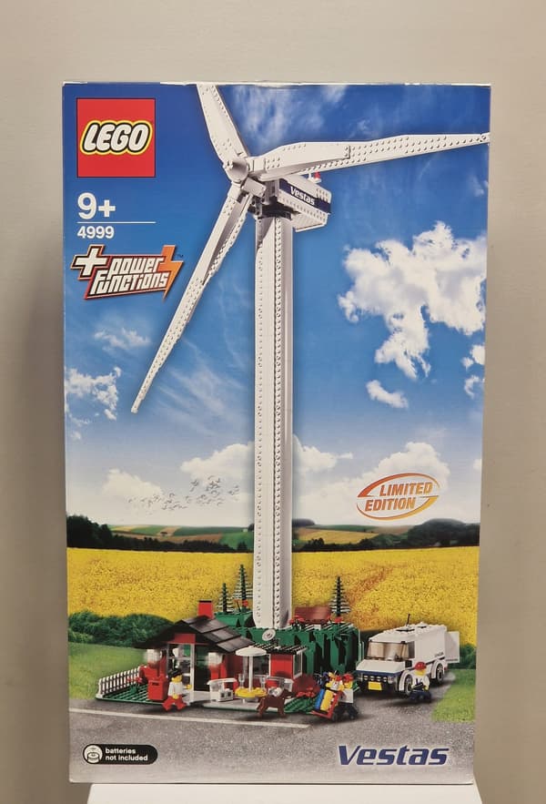 LEGO Creator Expert 4999 – Vestas Wind Turbine