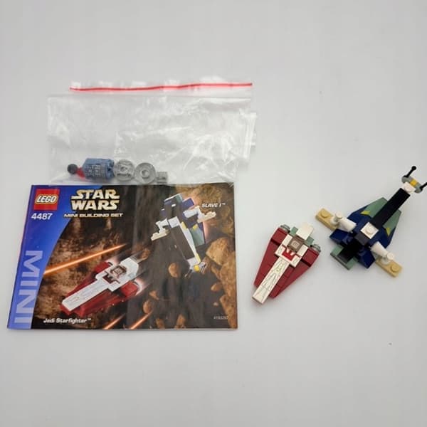 Lego Star Wars 4487 – Jedi Starfighter and Slave I Mini