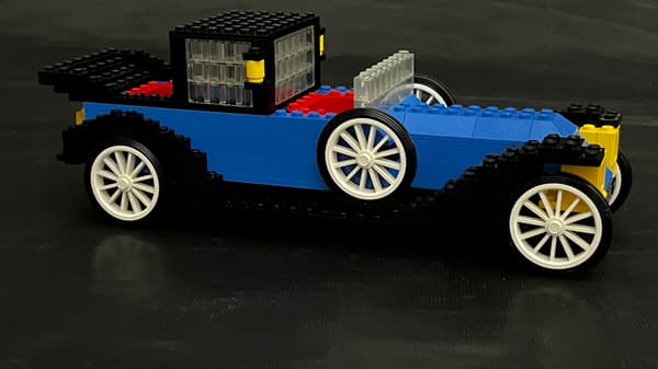 391 LEGO Blue Renault