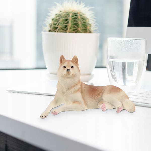 BROWN HUSKY FIGURINE – REALISTIC PLASTIC DECORATION