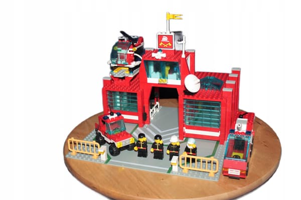 Lego Town 6389 Fire Station