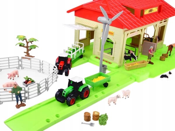 LARGE FARM FARMING TRACTORS ANIMALS