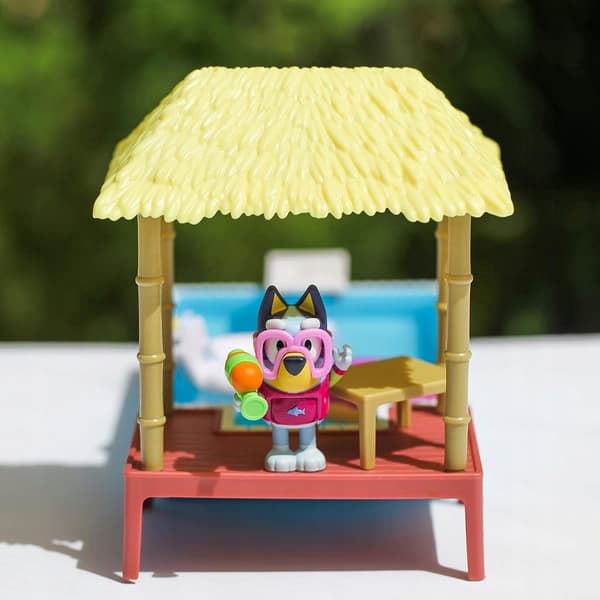 Moose Toys Bluey Pool Time Set – Bluey’s Pool Fun