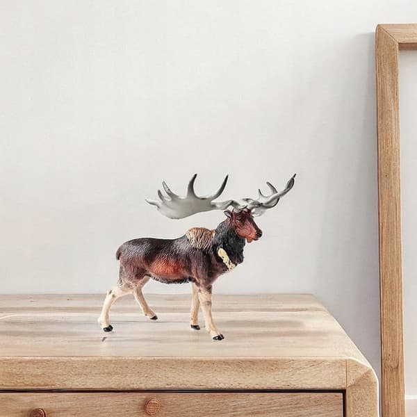 Simulated animals Birthday present Realistic party Favour Moose model