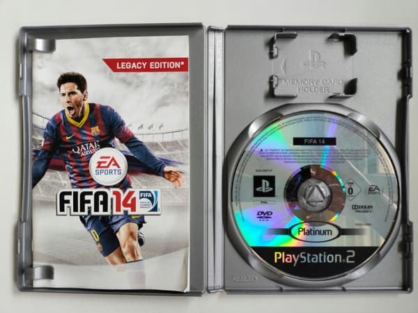 FIFA 14 LEGACY EDITION PS2 PAL ENG