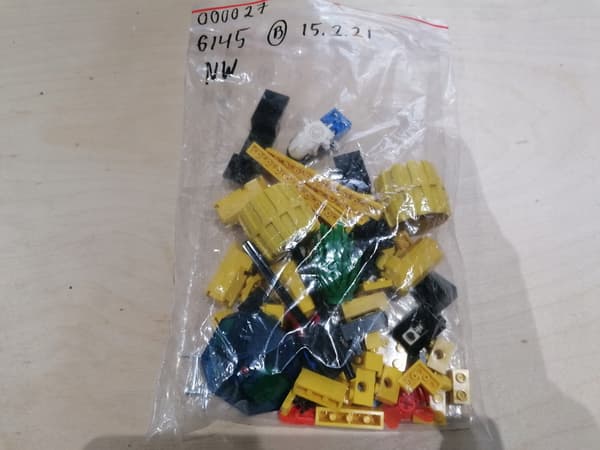LEGO Amphibious Vehicle 6145 – Second-hand