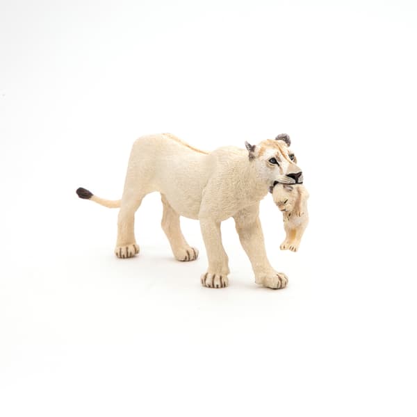 WHITE LIONESS WITH CUB [FIGURINE]