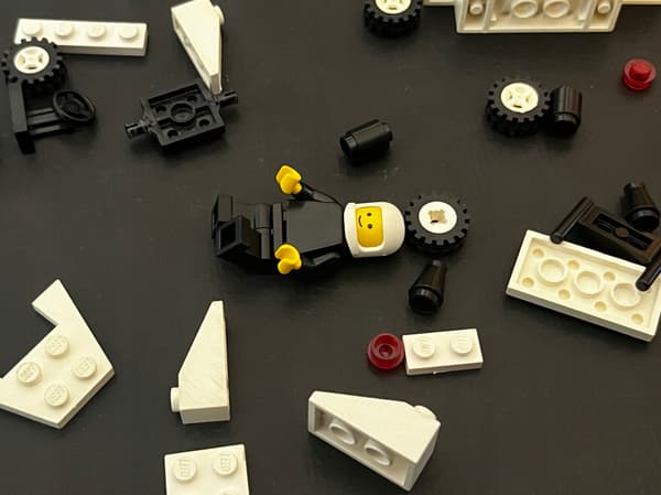 6604 LEGO White Racing Car