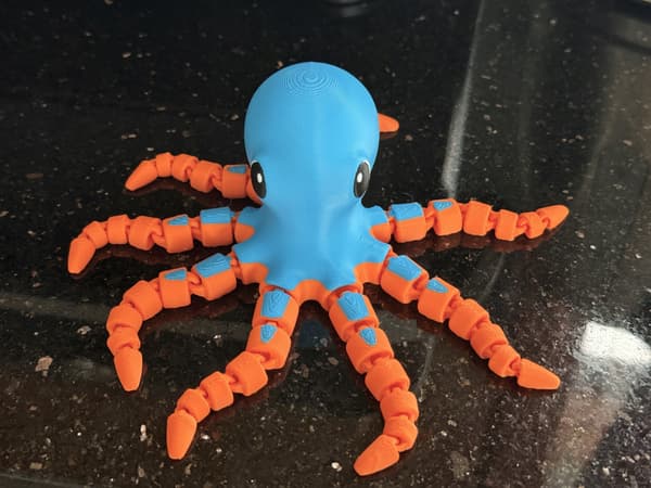 3D segmented octopus, movable figurine with 8 flexible tentacles, toy