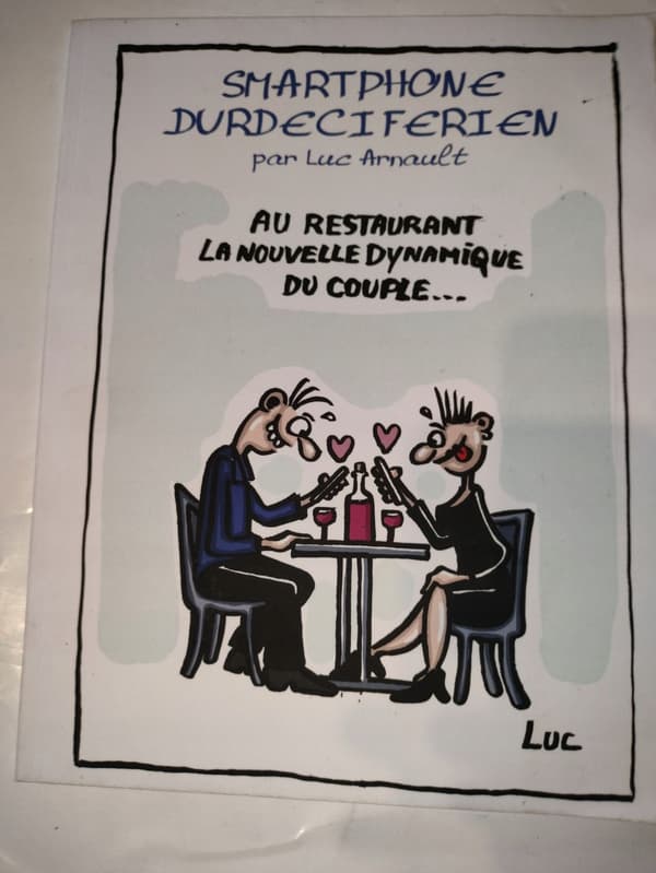 Smartphone during the holidays – Luc Arnault