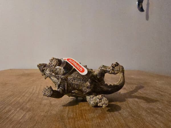 Schleich 15023 Ankylosaurus dinosaur figurine, 2019 model.