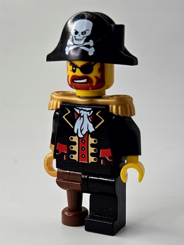 LEGO Pirates pi116 Captain Brickbeard Captain Blackbeard DEFECT /