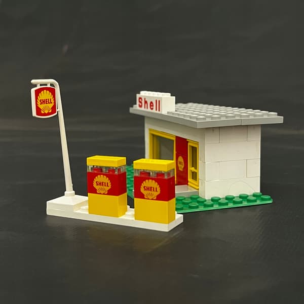 648 LEGO Shell Station