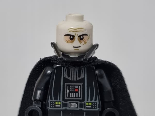 LEGO 75150 Star Wars Darth Vader Minifigure sw0744