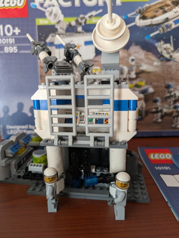 Lego 10191 Factory Star Justice with Box – Unique