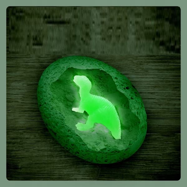 12-PIECE DINOSAUR EGG DISCOVERY SET – GLOW-IN-THE-DARK – GIFT FOR A CHILD