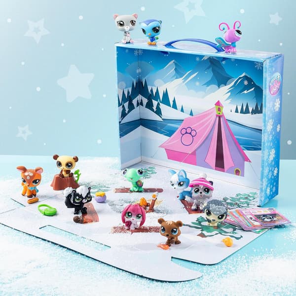 Basic Fun! Littlest Pet Shop Cozy Campfire Camping Set with 12 Figures