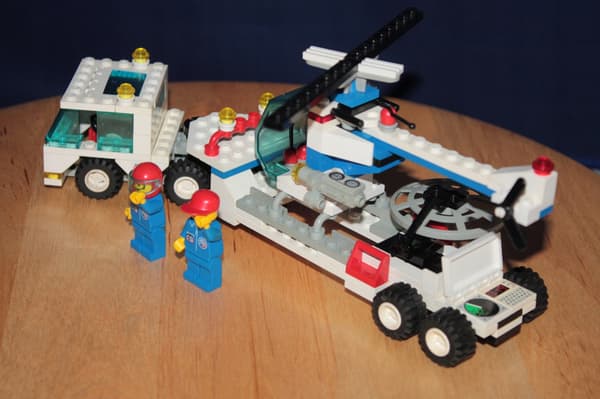 Lego Town 6336 Spaceport Rescue Team