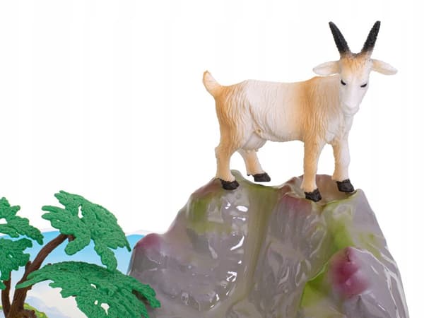 Farm animal figurines, 7-piece set – LARGE + MAT