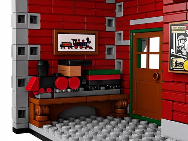 LEGO Disney Train and Station 71044