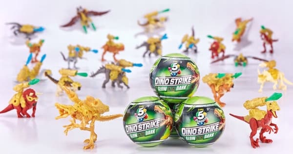 Surprise No. 5! Dino Strike – glows in the dark