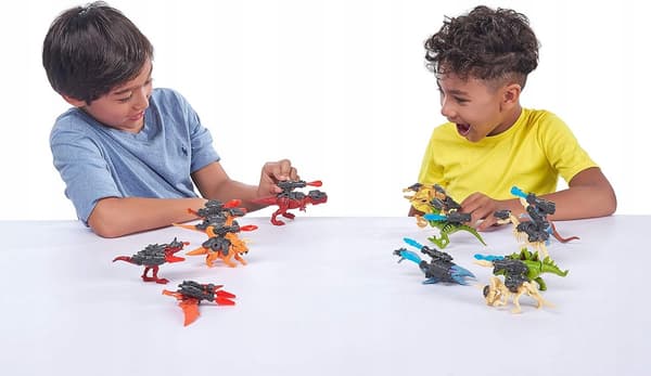 2 DINOSTRIKE Surprise Balls: Battling Dinosaurs