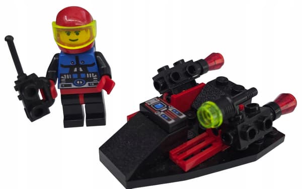 LEGO Space: Spyrius 1954 Surveillance Scooter from 1995