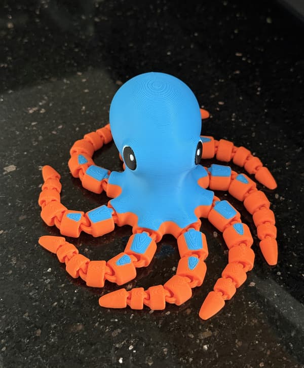 3D segmented octopus, movable figurine with 8 flexible tentacles, toy
