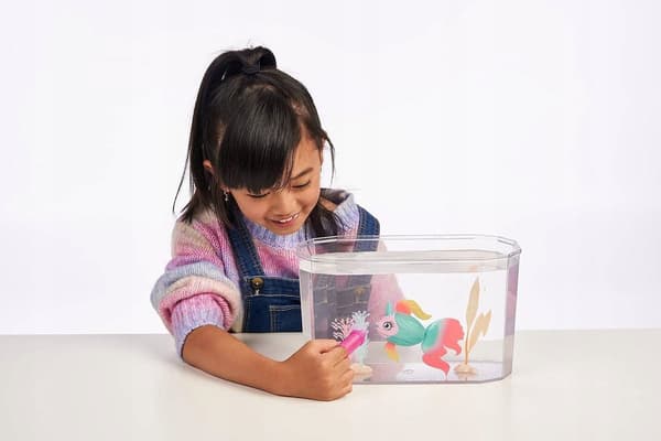 LITTLE LIVE PETS INTERACTIVE SWIMMING FISH AQUARIUM