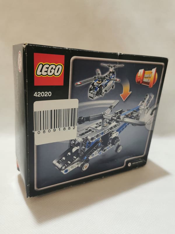 LEGO 42020 Technic – Twin-rotor Helicopter (damaged box)