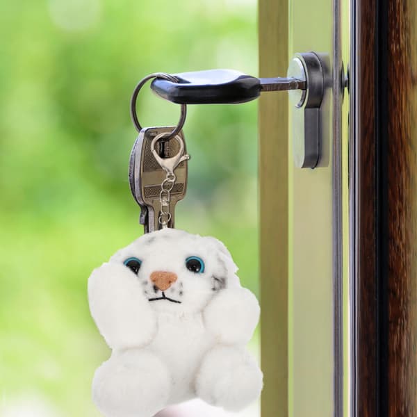 1 WHITE PLUSH TIGER HANGER FOR A HANDBAG OR BACKPACK
