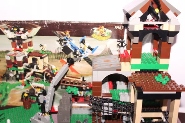 LEGO ADVENTURES Classic 5987 SET INSTRUCTIONS: Dino Research Compound