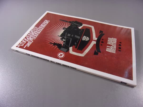 THE TRANSFORMERS: ALL HAIL MEGATRON 4, 2010, English-language edition