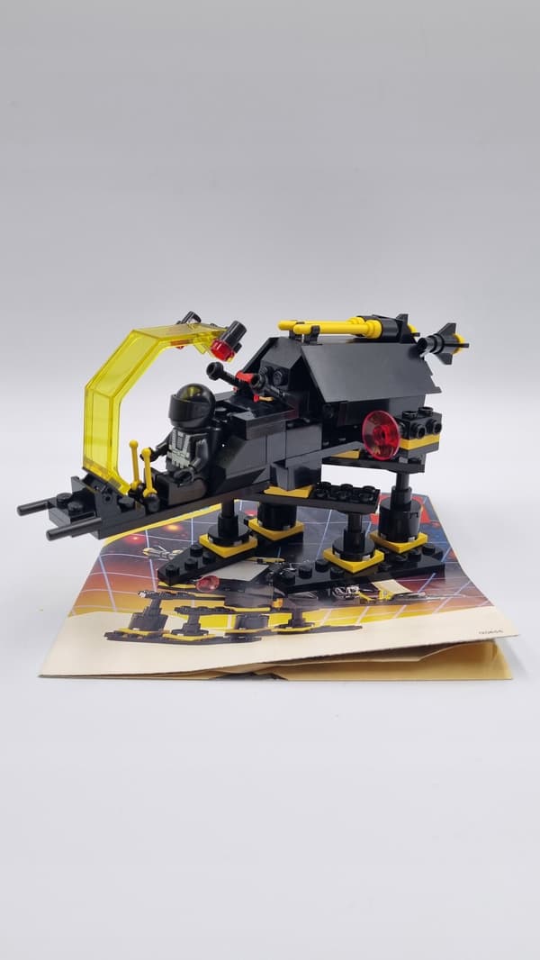 LEGO 6876 Space Blacktron and the Alienator