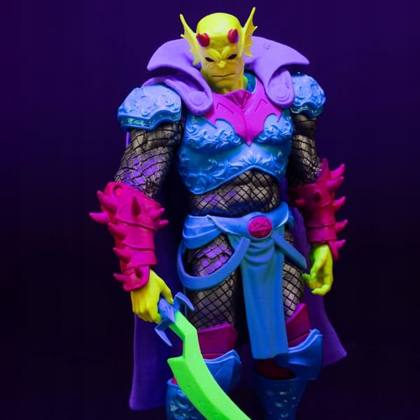 DC Multiverse Action Figure: Demon (Demon Knights) Black Light 18 cm - McFa